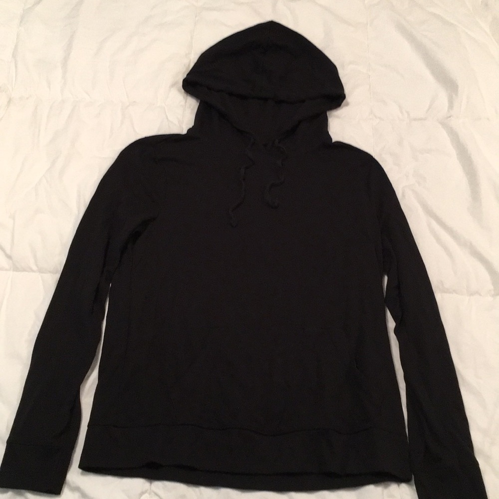 Thin Black Sweatshirt